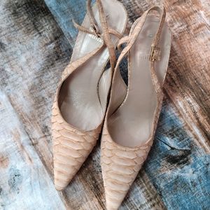 STUART WEITZMAN LEATHER SNAKESKIN SLING BACK SZ